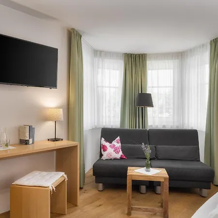 Oxa - Easy Escape 3*